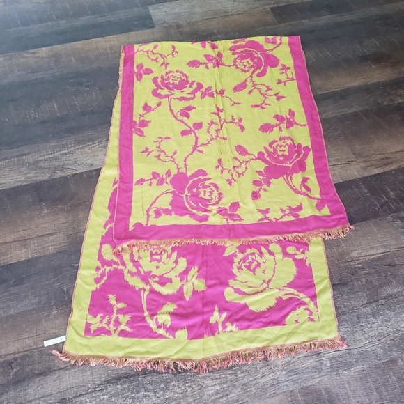 Collectioneighteen Accessories - Collectioneighteen Scarf